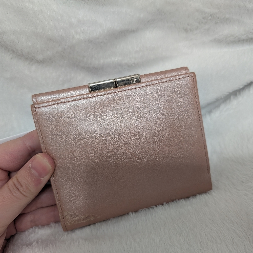 Authentic Givenchy Metallic Pearl Pink Leather Wallet - Picture 8 of 16
